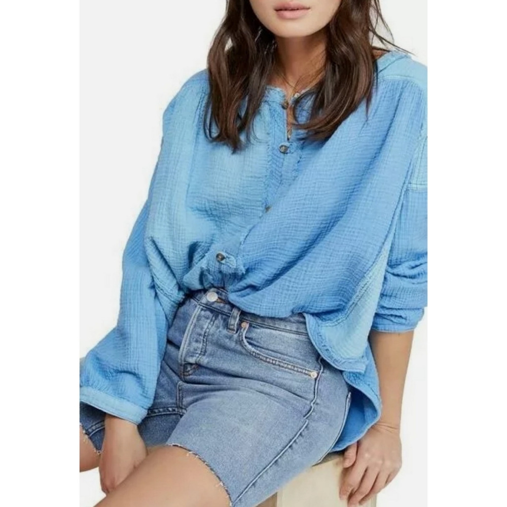 FREE PEOPLE We The Free Moving Mountains Frayed Round Neck Top Blue Womens Small - Picture 2 of 6